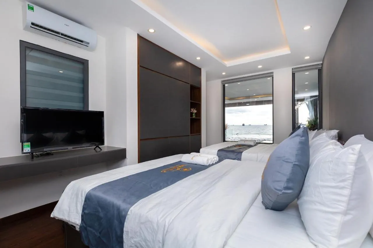 Palm Villa 24 - Ocean View Luxury 6 Bedroom, Karaoke, Bi-Da Vung Tau Vietnam